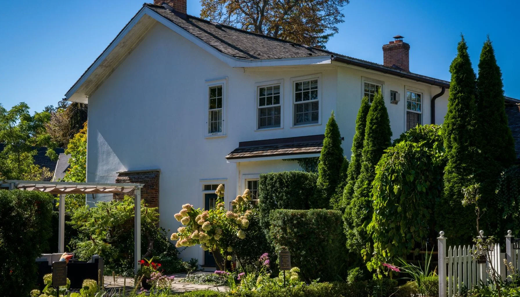UK Property Market Activity Remains Subdued Amid Challenges